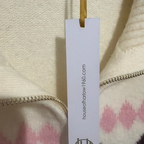 NWT House of Harlow 1960 Cream, Burgundy and Pink Sweater Size 1X - Picture 4 of 5
